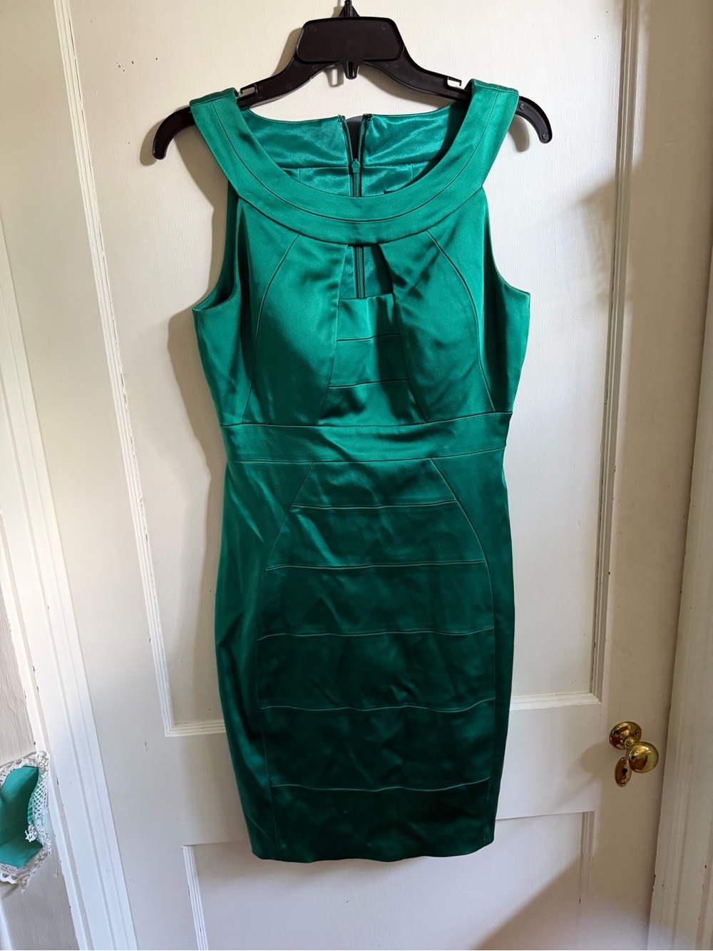 Jax Emerald Green Sleeveless Sheath Dress